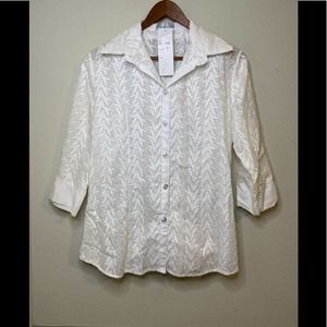 Lorena Adam’s button up top size small